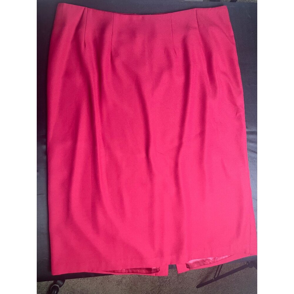 Monroe & Main Red Skirt With Lining SZ-20W